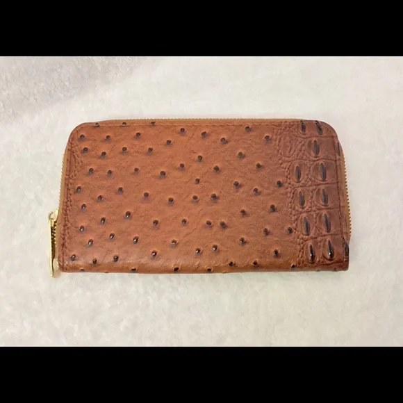 Women’s NWOT brown faux ostrich skin purse/ bag with matching wallet…15”… - Picture 8 of 8